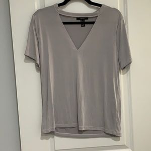 Gray shirt with cut out Women’s Medium
